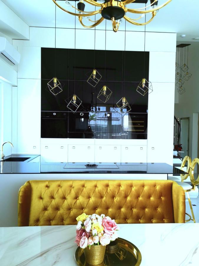 דירות וילנה Luxury Penthouse With Large Terrace & Panoramic Old Town View מראה חיצוני תמונה