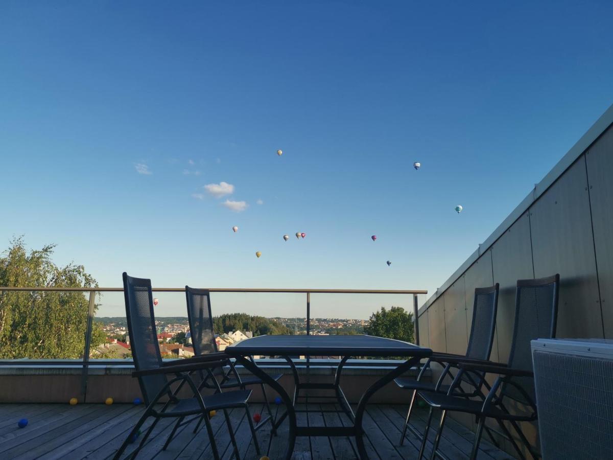 דירות וילנה Luxury Penthouse With Large Terrace & Panoramic Old Town View מראה חיצוני תמונה